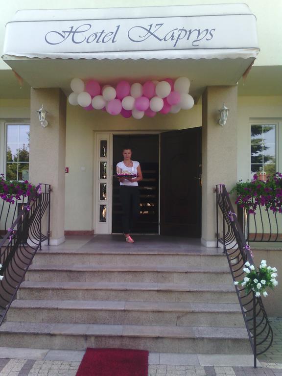 Hotel Kaprys Świdnik Екстериор снимка
